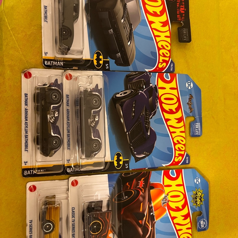 Hot Wheels Batman Gold Batmobile